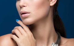 老人猛得挺进莹莹身体视频